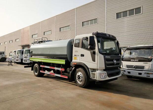福田瑞沃15方灑水車(chē).jpg 福田瑞沃15方灑水車(chē).jpg
