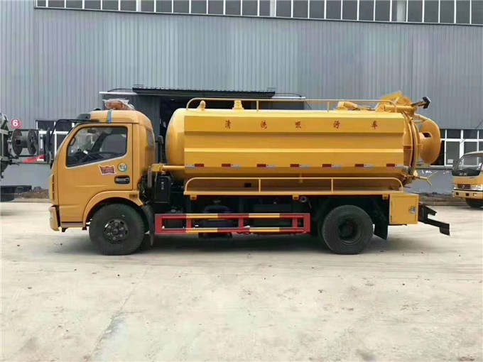 東風(fēng)清洗吸污車價格.jpg