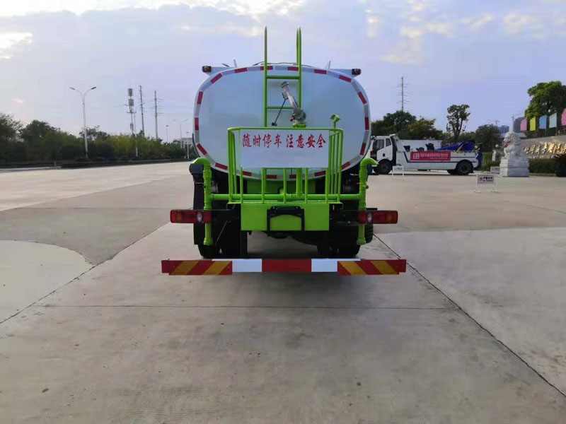 東風(fēng)天錦14噸灑水車(chē)7.jpg