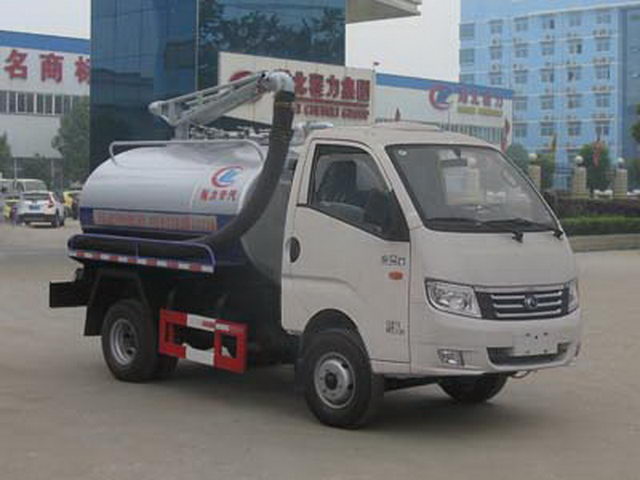 福田康瑞K1國(guó)五藍(lán)牌吸糞車
